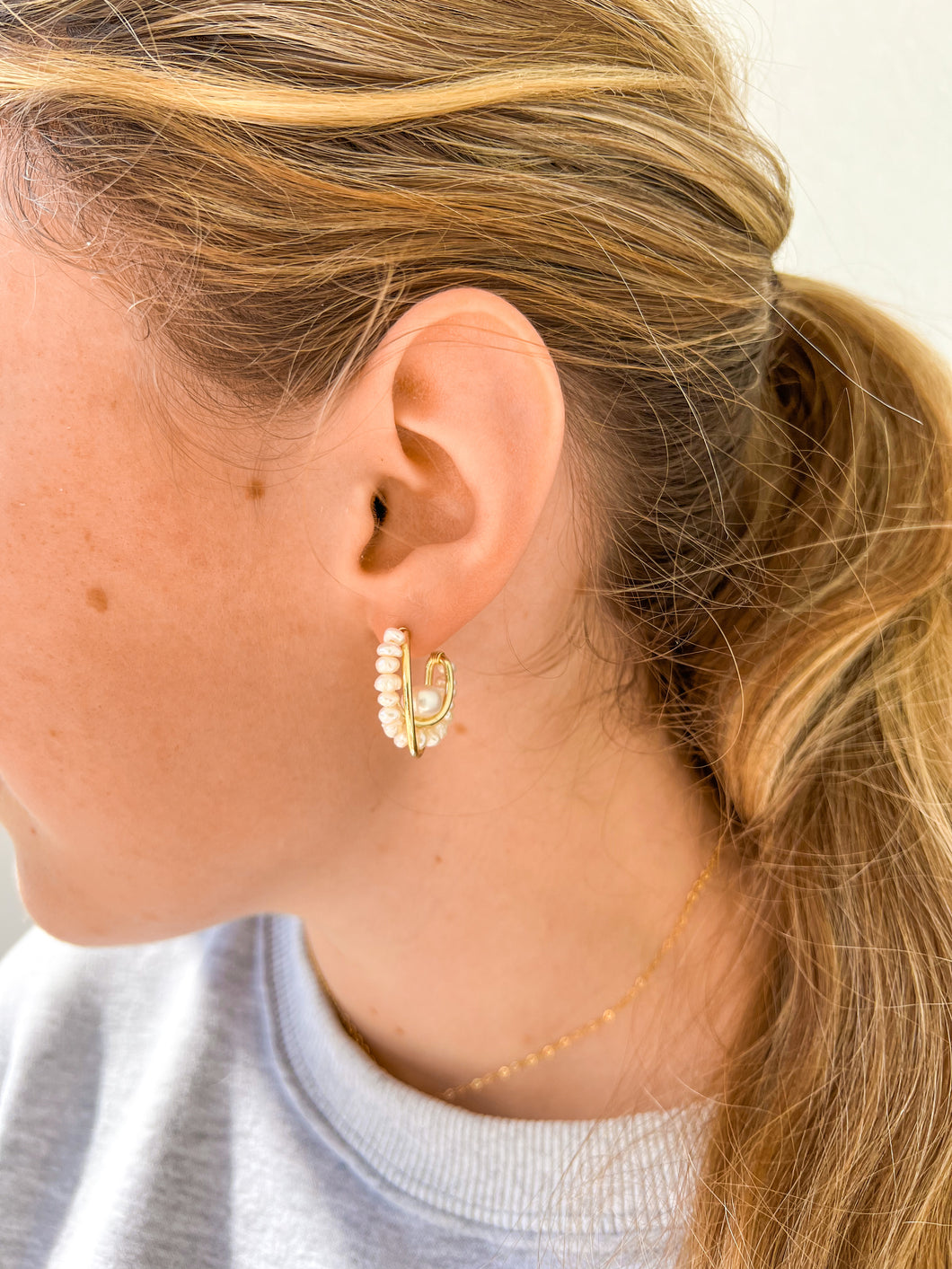 Gemma Pearl Hoops